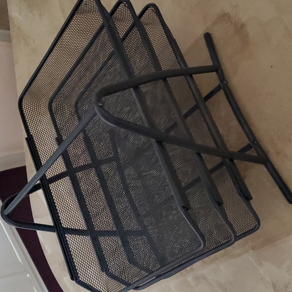 Modern Mesh Black Folder/Paper Organizer - Picture 1 of 2